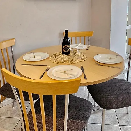 Holidayhomepl Neptun 3 Z Osobna Sypialnia I Balkonem Apartamento Miedzyzdroje