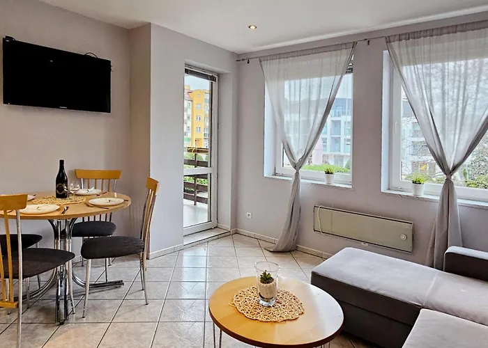 Holidayhomepl Neptun 3 Z Osobna Sypialnia I Balkonem Miedzyzdroje