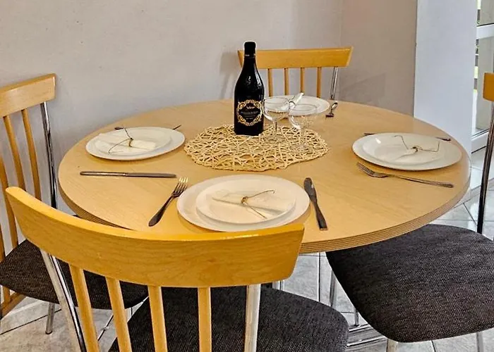 Holidayhomepl Neptun 3 Z Osobna Sypialnia I Balkonem Apartamento Miedzyzdroje