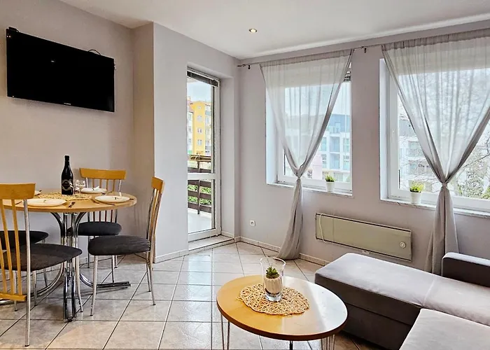 Apartamento Holidayhomepl Neptun 3 Z Osobna Sypialnia I Balkonem Miedzyzdroje