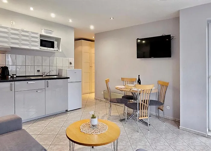 Holidayhomepl Neptun 3 Z Osobna Sypialnia I Balkonem * Miedzyzdroje